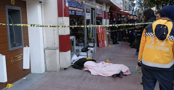 Korkunç cinayet: Herkesin gözü önünde öldürdü