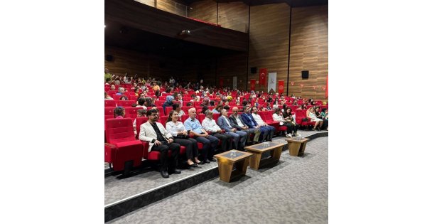 Küçük Prens'e Çayırova'da büyük ilgi