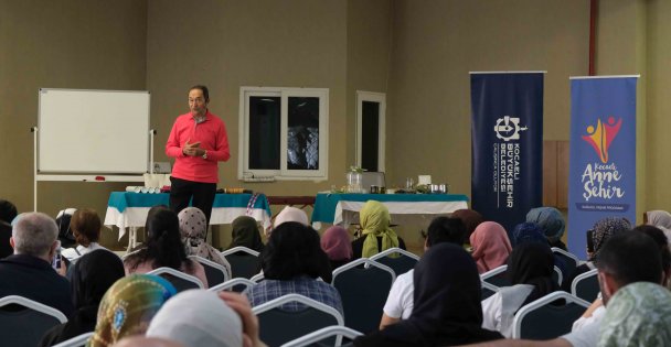 Kunak, doğal şifa yöntemlerini anlattı