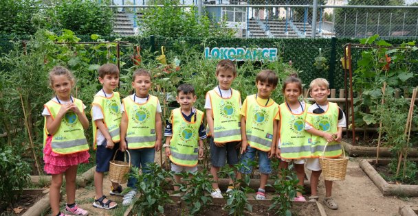 Lokomotif Çocuk Köyü'nde hasat sevinci
