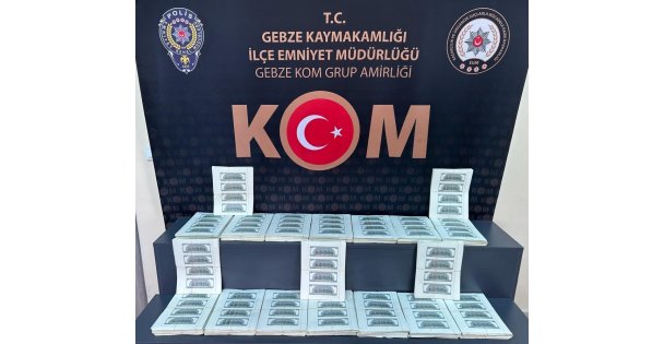 Matbaa kurup sahte dolar bastılar