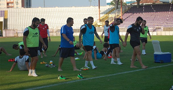 Menekşe çift idman yaptı