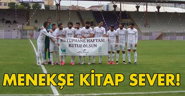 Menekşe kitap sever!