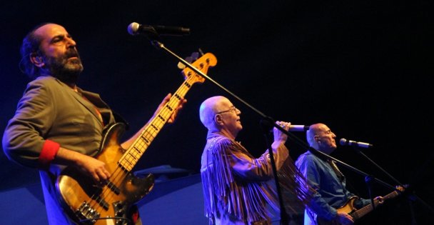 MFÖ konseri coşturdu