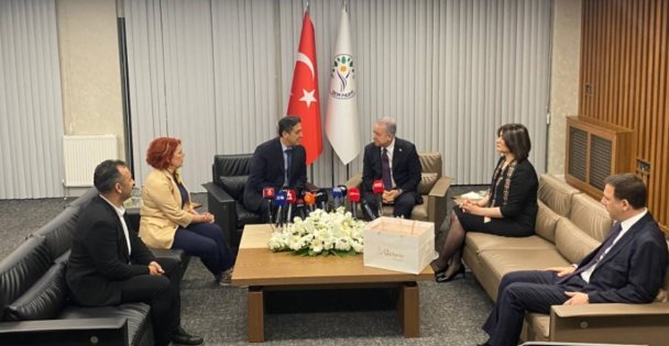 MHP, DEM Parti ile bayramlaştı