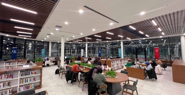 Millet Kütüphanesi'ne ilk günden yoğun ilgi