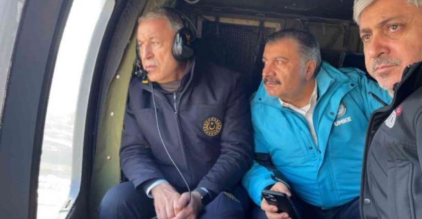 Milli Savunma Bakanı Akar ve Sağlık Bakanı Koca'dan Hatay kent merkezinde inceleme