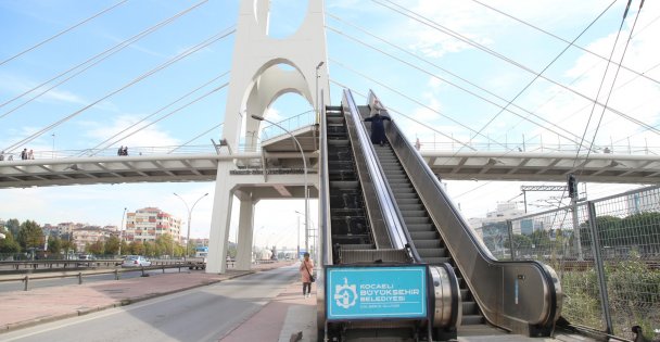 Mimar Sinan'da Orta Yürüyen Merdivenler Bakıma Alındı