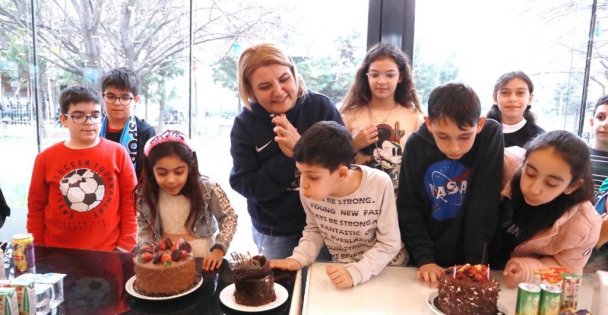Minik Ecrin Yeni Yaşına İzmit'te Girdi