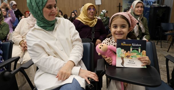 Minik yürekler masallarla buluştu