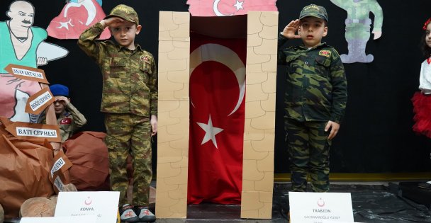 Minikler Çanakkale Zaferi'ni Böyle Kutladı