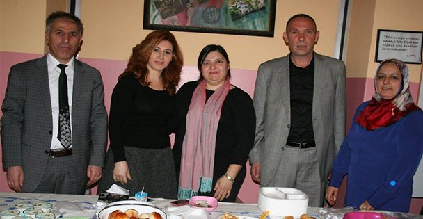 Mustafa Üstündağ'da kermes!