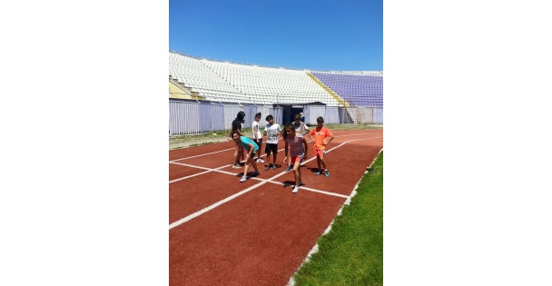 Neşeli idmanlar devam ediyor