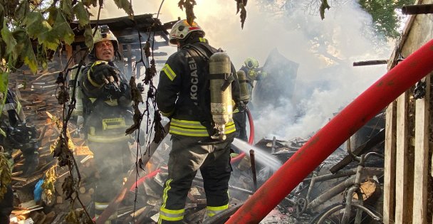 Odunluk alev alev yandı