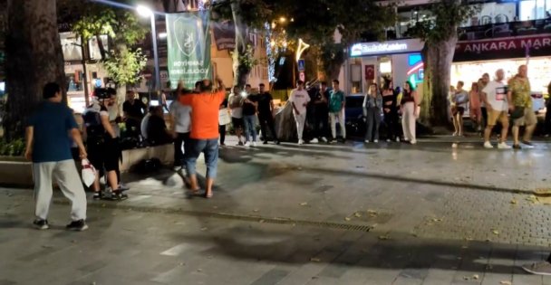 Önce İzlediler Sonra Dayanamayıp Dans Ettiler