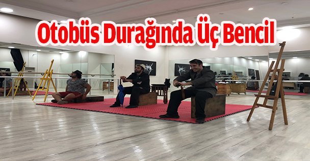 Otobüs Durağında Üç Bencil