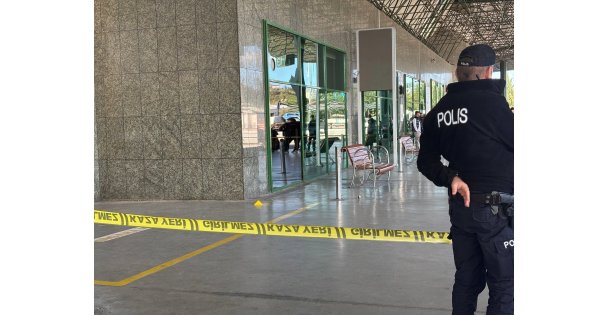 Otogarda etrafa rastgele ateş açan uzman çavuş bacağından vuruldu