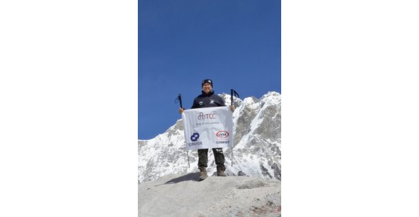 OYAK Çimento Adana Fabrika Direktörü Mustafa Turan, Everest Base Camp Tırmanışını Başarıyla Tamamladı