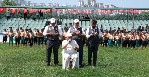 Pehlivanlar er meydanında