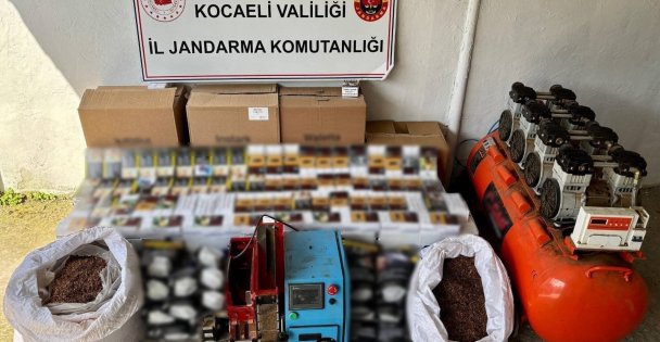Piyasa değeri yaklaşık 800 bin TL olan makaron ve elektronik sigara ele geçirildi
