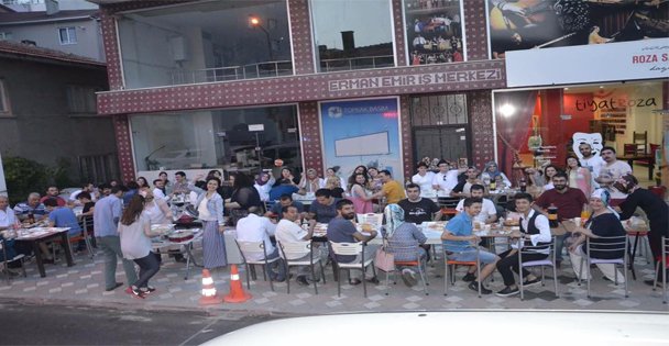 Roza ailesi buluştu!