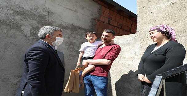 Sağlık Çalışanlarının Çocuklarına 23 Nisan Sürprizi