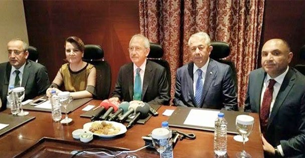 Sarıbay'dan çifte öneri!