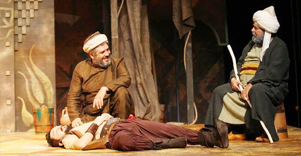 Şehir Tiyatroları perdelerini açtı