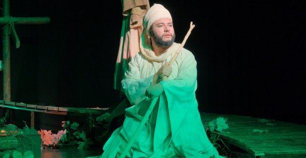 Şehir Tiyatroları'na İnegöl'de alkış yağmuru