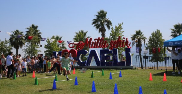 Sekapark'ta Yüzlerce Kişi Spor Egzersizi Yaptı