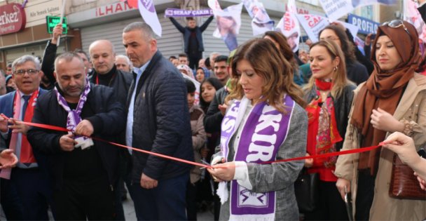 Serap Çakır'dan SKM açılışı