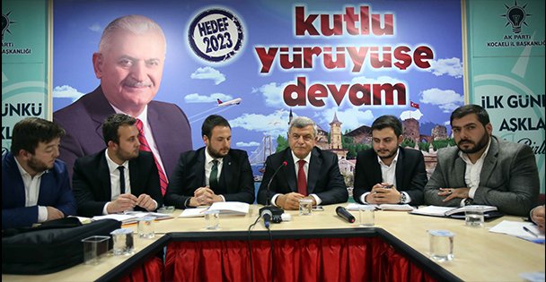 SİYASET HALKLA YAPILIR!