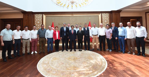 ' Sizin Gibi Bir Valimiz  Olduğu İçin Çok Şanslıyız”