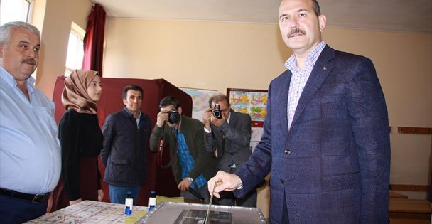 Soylu: Oy kullanma işlemleri sükunet ve güvenlik içerisinde başladı