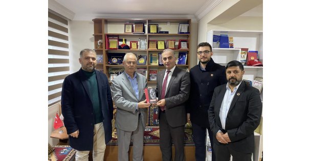 SP'NİN ZİYARETİNDE GEBZE'NİN YETİŞTİRDİĞİ MERHUM MİLLETVEKİLİ HASAN BİTMEZ'İ GEBZE GAZETESİ CANLI YAYININDA ANDIK