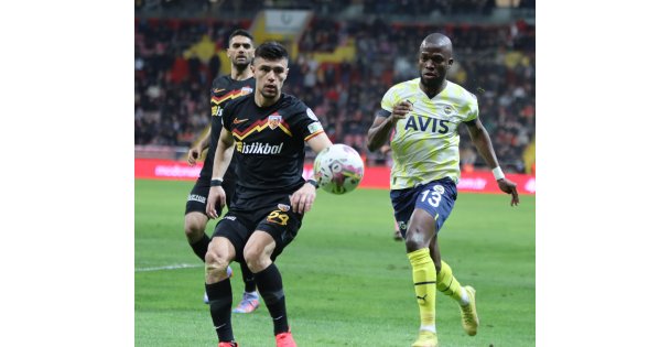 Spor Toto Süper Lig: Kayserispor: 1 - Fenerbahçe: 2 (Maç sonucu)