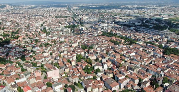 Tahir Büyükakın deprem bölgesinde açıkladı: 