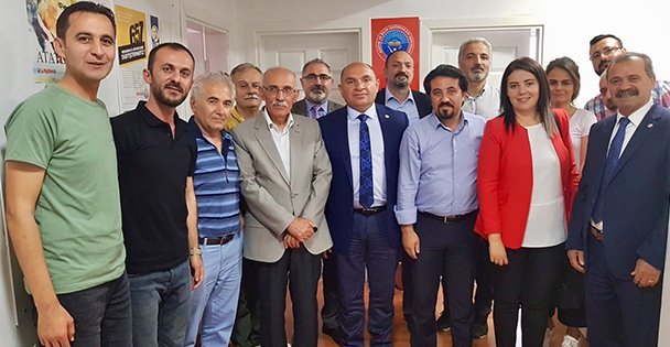 Tahsin Tarhan Eğitim Sendikalarını Ziyaret Etti