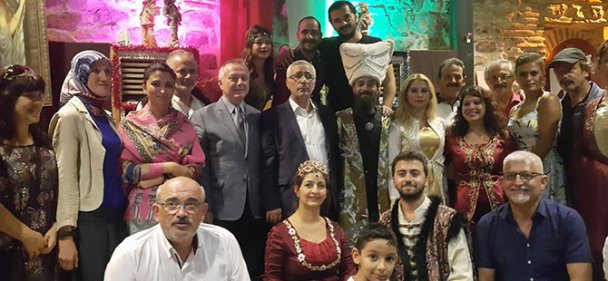 Tarihi mekanda tarihi oyun