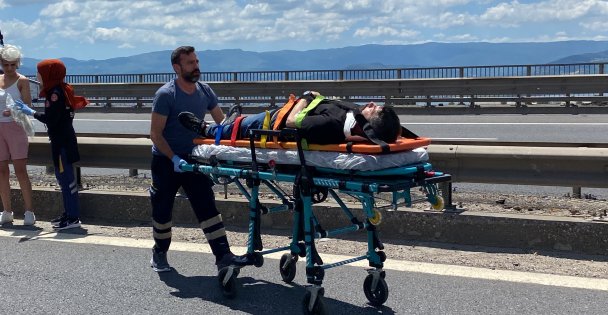 Tem'de 3 Araç Kazaya Karıştı: 1'İ Çocuk 7 Yaralı