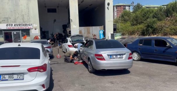 TEM'de yol çalışması tuzağa döndü: Onlarca sürücü soluğu lastikçide aldı