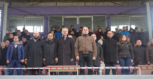 Teröre lanet okudular