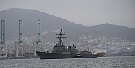 155 metre uzunluğundaki ABD savaş gemisi İzmit Körfezi'ne demir attı
