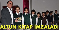 Altun kitap imzaladı