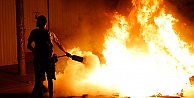 Çin'de Sincan'ın Urumçi kentinde karantinadaki apartmanda çıkan yangında 10 kişi öldü