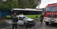 Darıca'da belediye otobüsü ile otomobil çarpıştı, biri ağır 3 kişi yaralandı