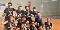 GTÜ Voleybol Takımları Turnuvadan İki Kupayla Döndü