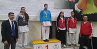 Kağıtsporlu Karateciler Yine Birinci Sırada