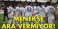 Menekşe ara vermiyor