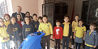Öğrenciler atık kağıtlardan elde ettikleri gelirle okula zemin temizleme makinesini aldı